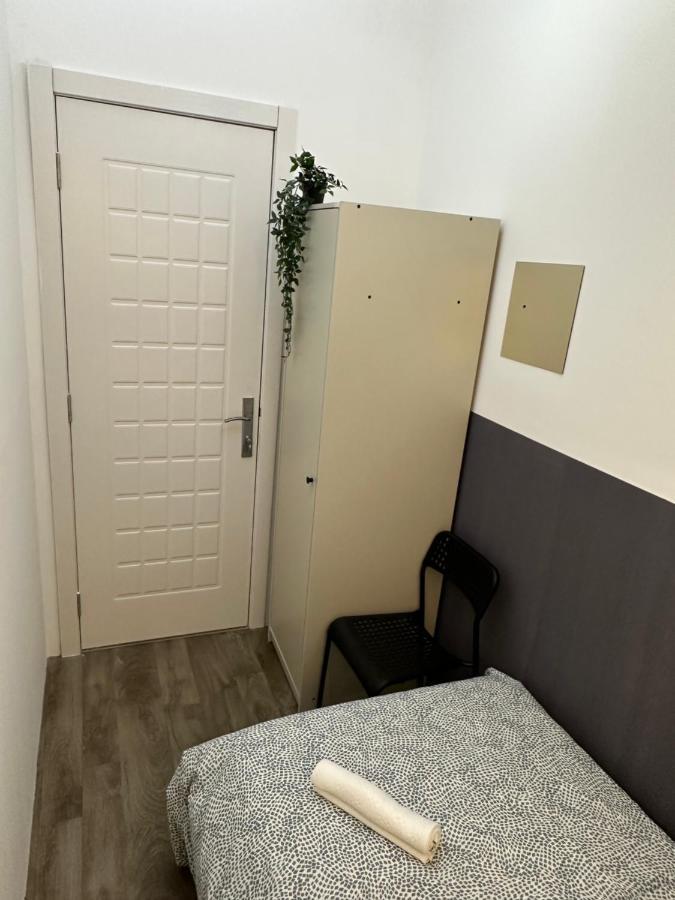 Traveller Partition Room In Al Barsha 1 Near Metro Dubai Esterno foto